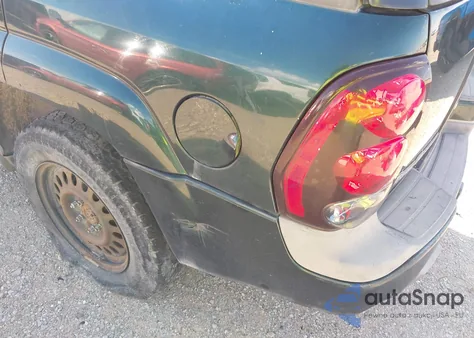 2002 Chevrolet Trailblazer Ltz from USA, damaged, VIN 1GNDS13S922489298